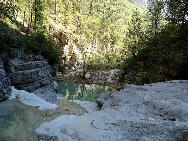 9 - Un escalier de pierres